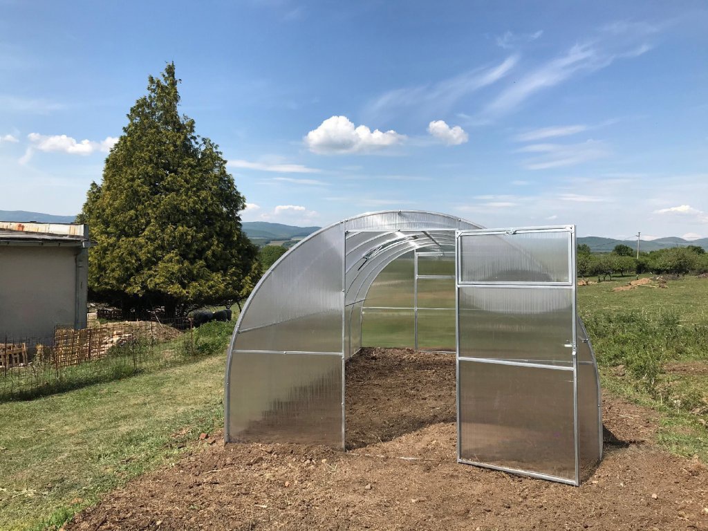 Polykarbonátový skleník LEGI OREGANO 8 x 3 m, 4 mm GA179973