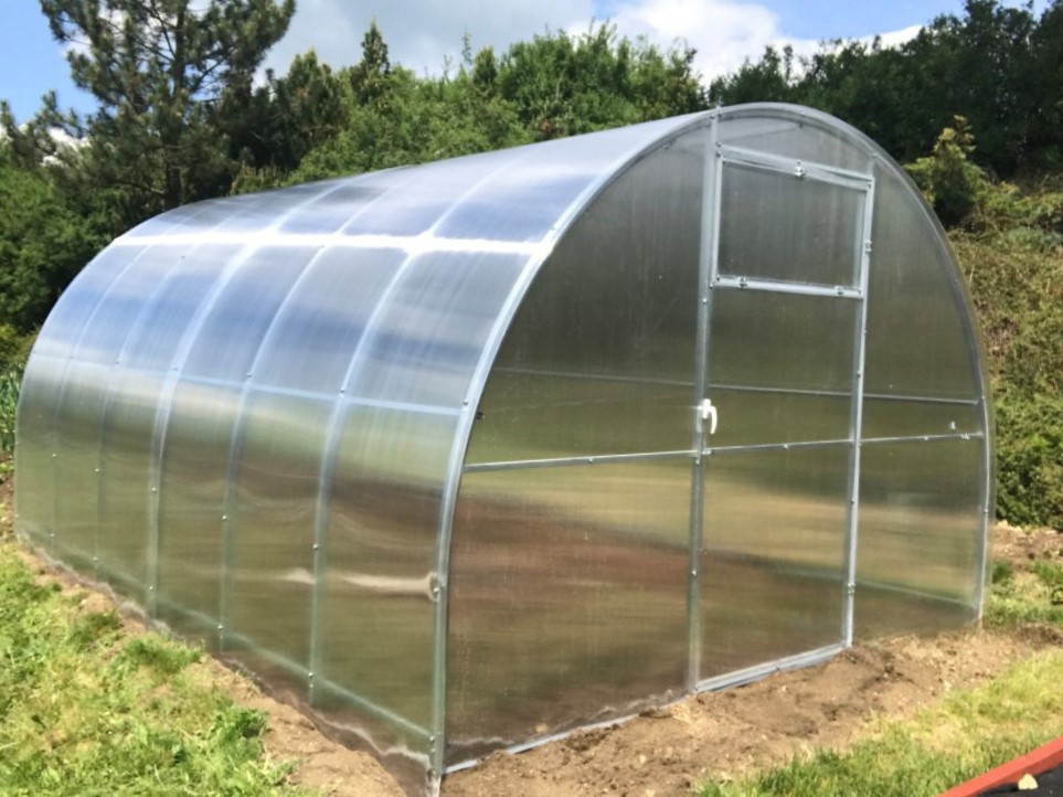 Polykarbonátový skleník LEGI MANDARIN 8 x 3 m, 6 mm GA179991-6MM